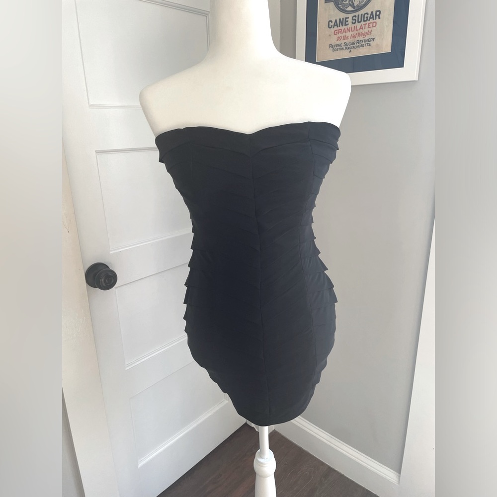 Forever 21 little black strapless dress